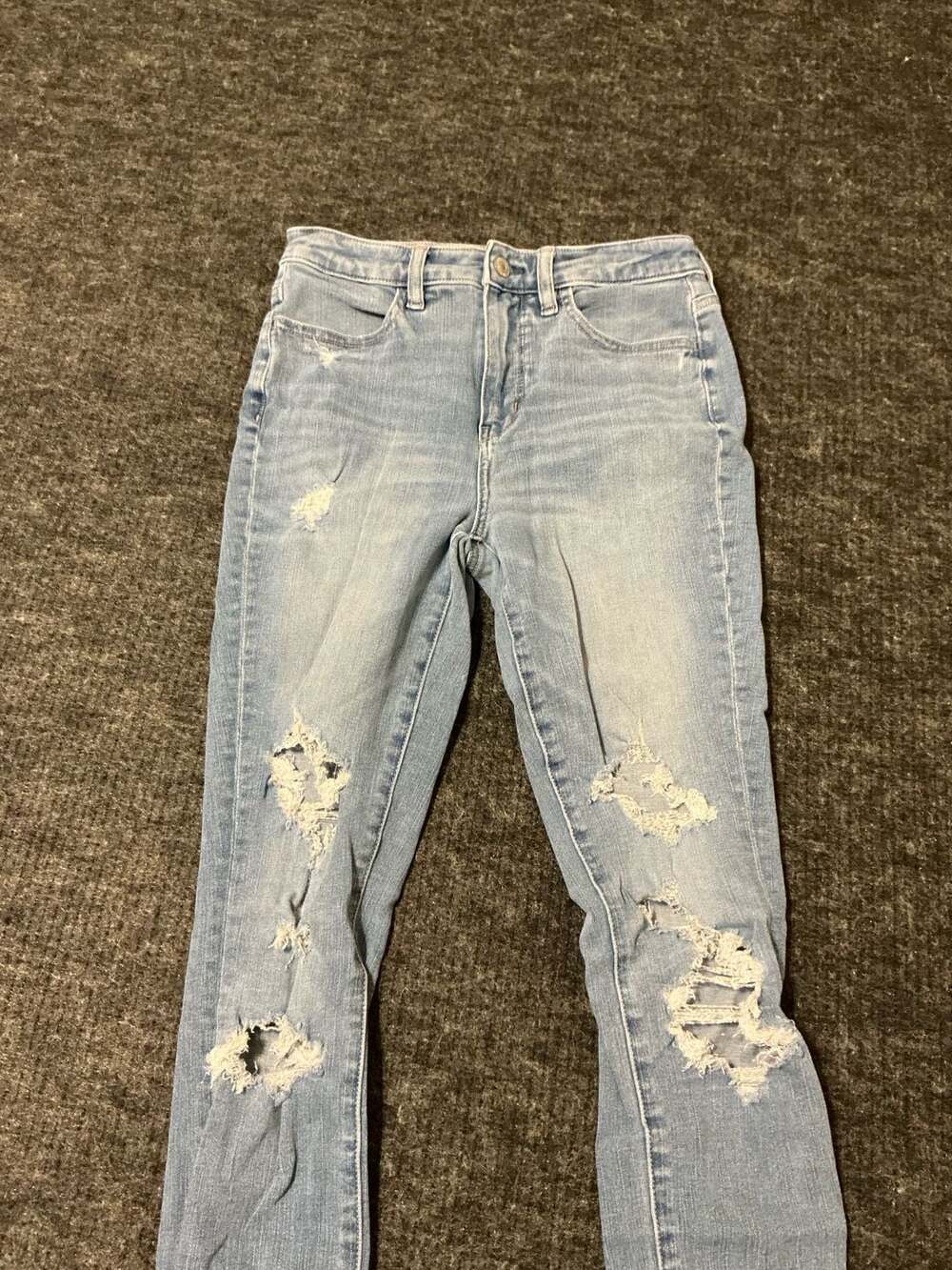 American Eagle The Dream Jean Womens Size 2 Regular Distressed Light Wash